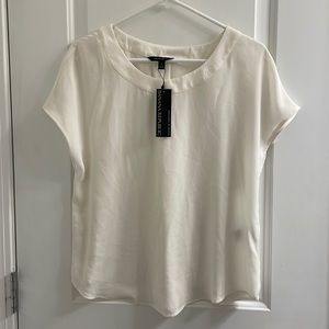 NEVER WORN (BRAND NEW) - Banana Republic Blouse (Small)